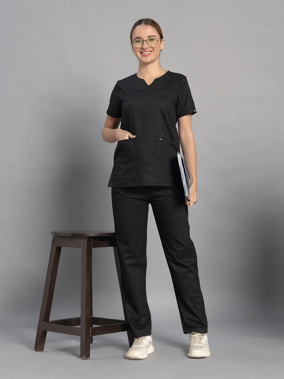Move Lite Women Black (Core V Neck) Scrub Set